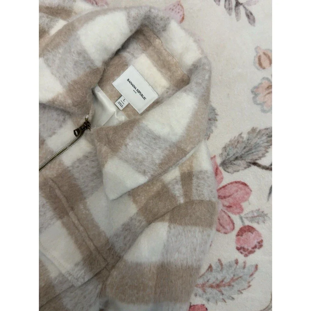 Banana Republic Neutral Plaid Boucle Cropped Zip Jacket Women PL Wool Blend